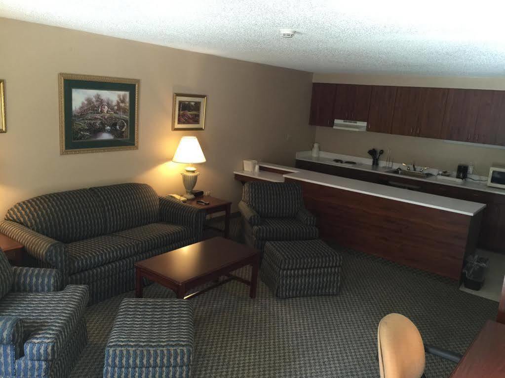 Mayfair Inn Williamston Kültér fotó